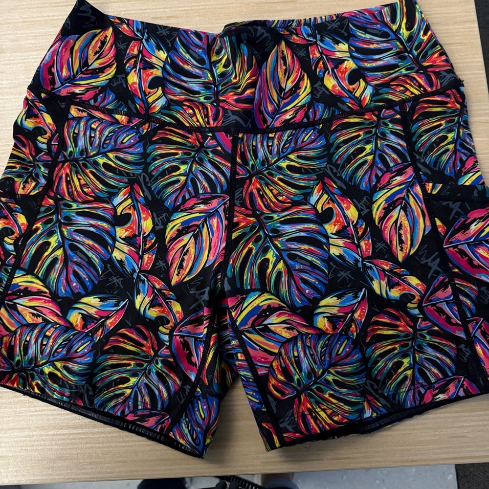 CVG Tropic Like it’s Hot Shorts 5” XL